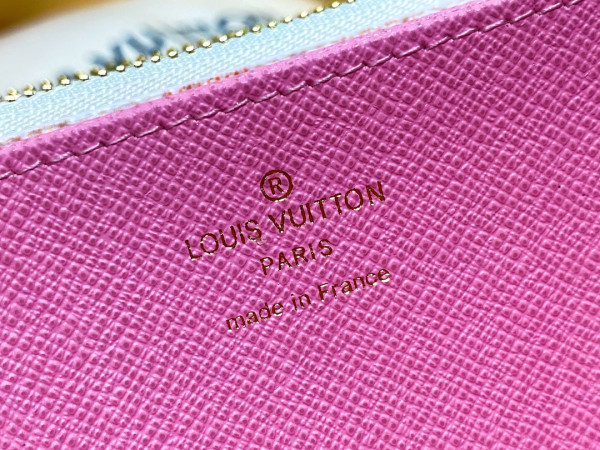 l**is V*t*n zippy wallet-19.5*10.5*2.5 cm