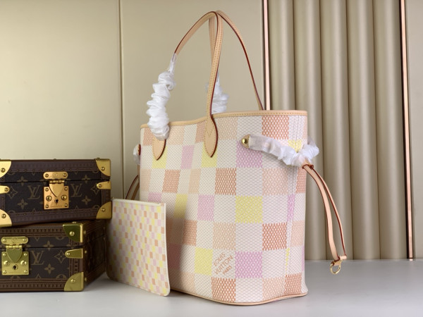 l**is V*t*n neverfull mm-31-28-14cm