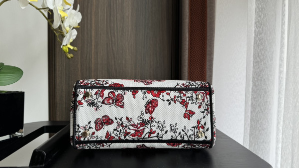 D*or medium lady d-lite bag-24-20-11cm