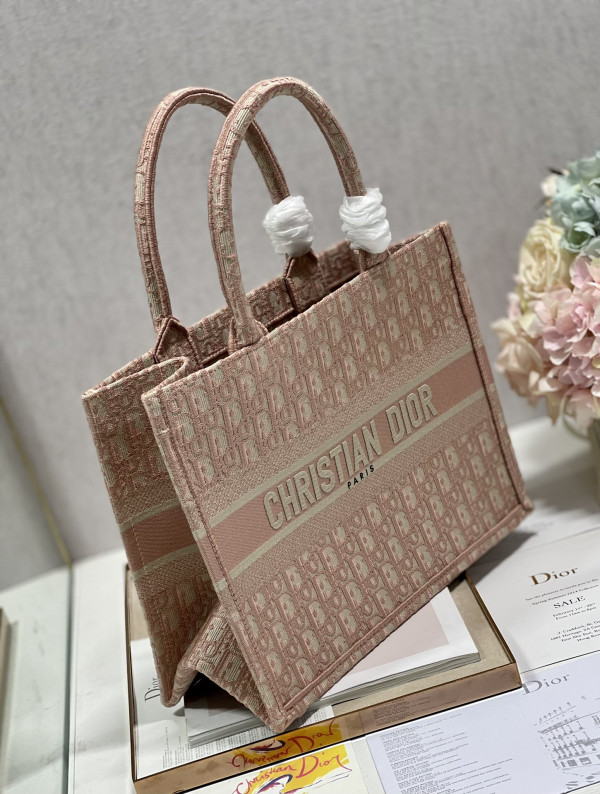 D*or book tote-36*28cm