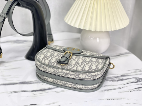 D*or bobby bag medium-22-17-6cm