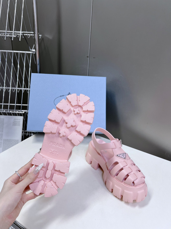 Pra*a sandals