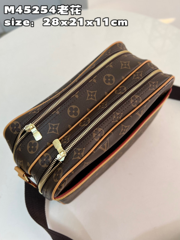 l**is V*t*n reporter bag-28*21*11cm