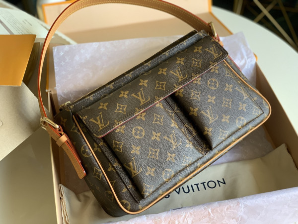 l**is V*t*n vintage bag-32*10*20cm