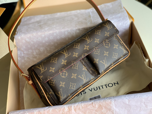 l**is V*t*n vintage bag-30*11*13cm
