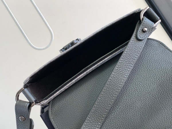 D*or saddle messenger bag-19.5*13*4.3 cm
