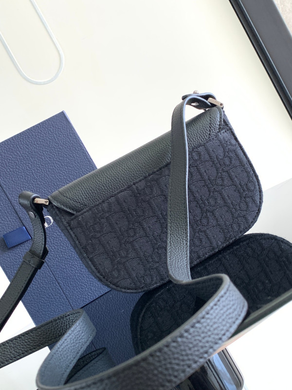 D*or saddle messenger bag-19.5*13*4.3 cm
