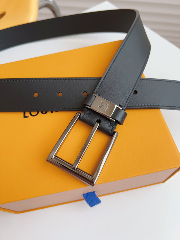 l**is V*t*n belt