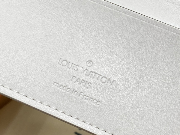 l**is V*t*n multiple wallet-11.5*9*1.5cm