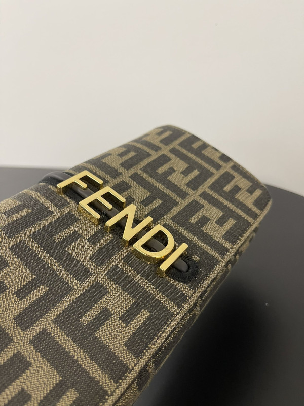 F**di graphy bag-22*5*11cm