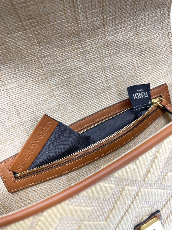 F**di baguette-26*13*6cm