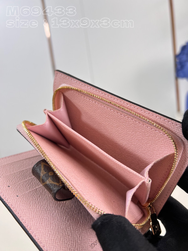 l**is V*t*n juliette wallet-13*9*3 cm