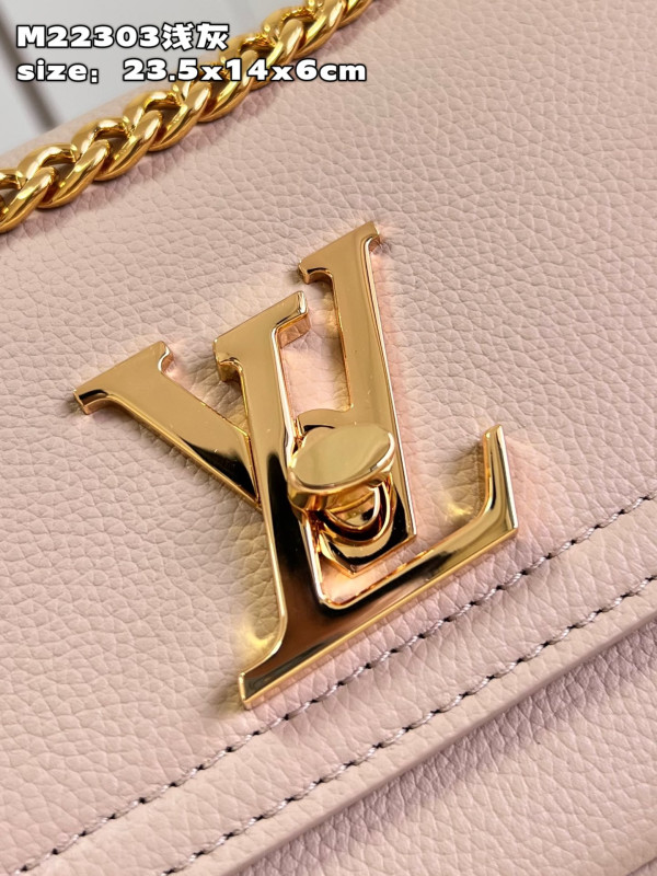 l**is V*t*n twist-23.5*14*6 cm