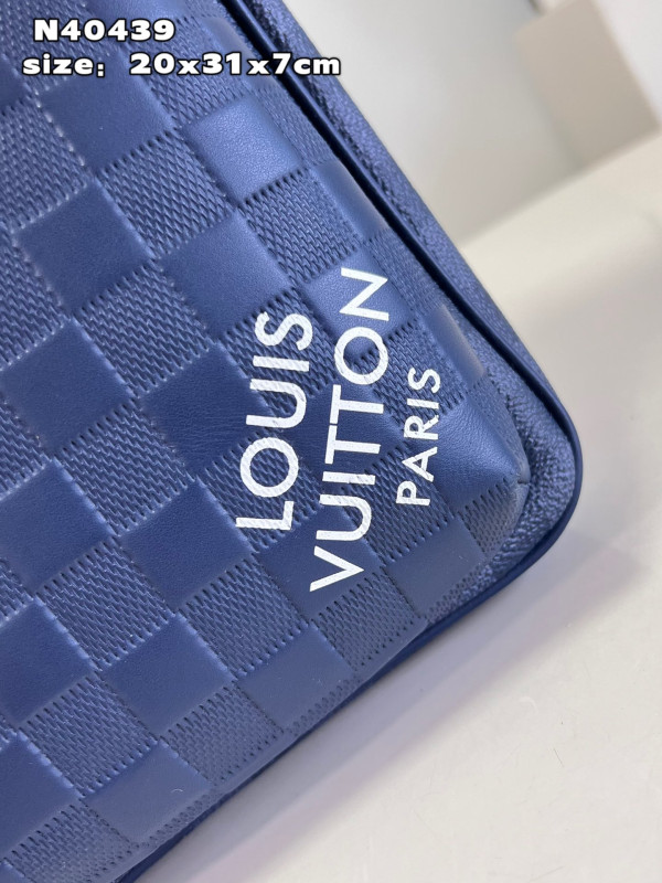 l**is V*t*n avenue slingbag nm