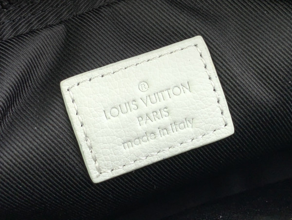 l**is V*t*n nano alpha-11.0*18.5*6.5cm