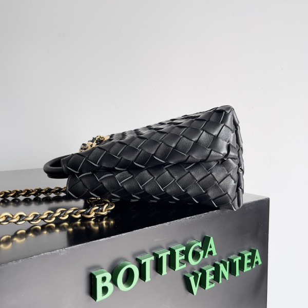 Bo*te*ga ve*ne*ta small andiamo-25*22*10.5cm