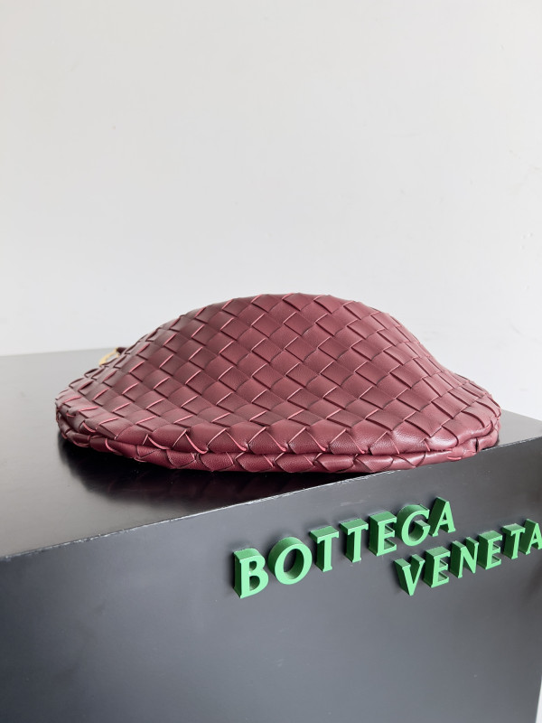 Bo*te*ga ve*ne*ta sardine with chain-33*20*4cm