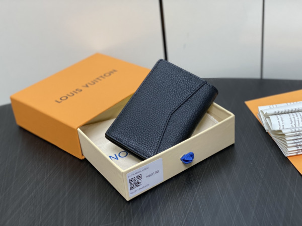 l**is V*t*n pocket organizer-7.5*11.1*1 cm