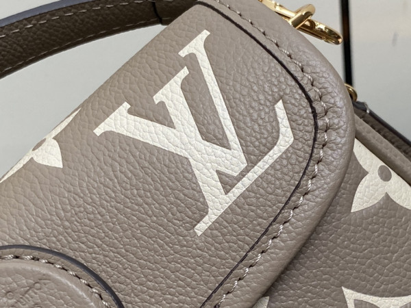l**is V*t*n nano diane-19*10.5*6 cm