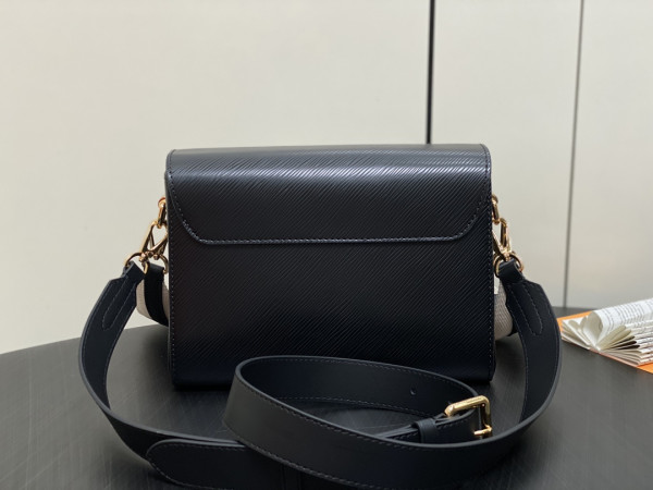 l**is V*t*n twist mm-23*17*9.5cm