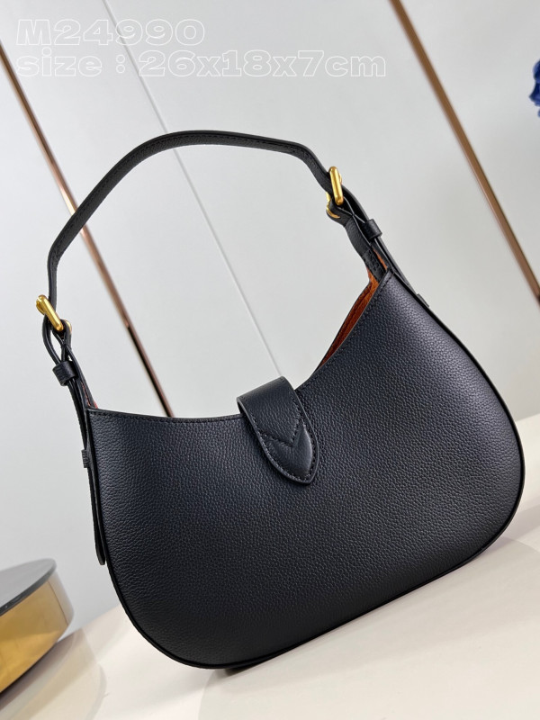 l**is V*t*n low key shoulder bag-26*18*7cm