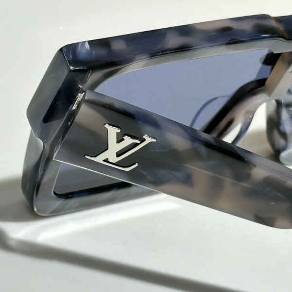 louvis V*t*n sunglasses
