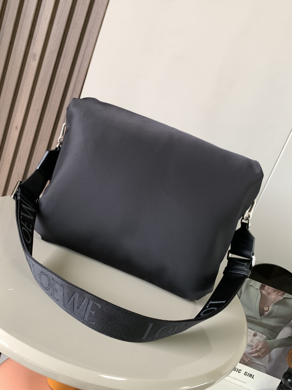 LOEWE Goya Puffer leather shoulder bag-30*20.5*10CM
