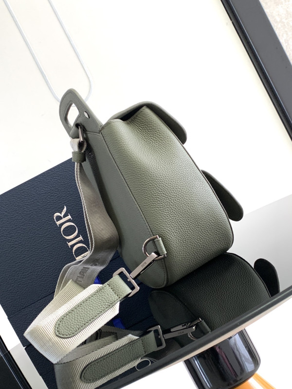 D*or gallop sling bag-19*27.5*11.5cm