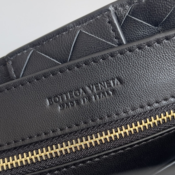 Bo*te*ga ve*ne*ta small andiamo-25*22*10.5cm