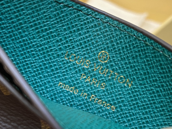 l**is V*t*n card holder-11*7*0.5cm