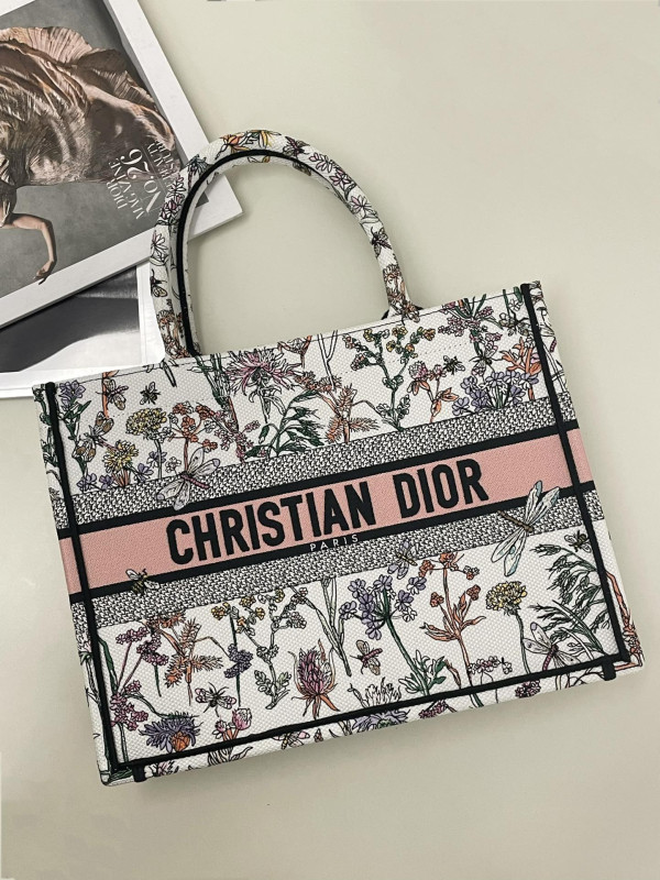 medium D*or book tote-36*18*28cm