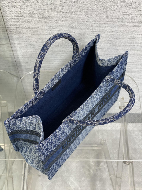 medium D*or book tote-36*18*28cm