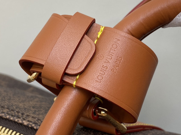 l**is V*t*n keepall bandouliÈre 50