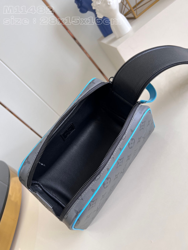 l**is V*t*n locker dopp kit bag-23*13*12cm