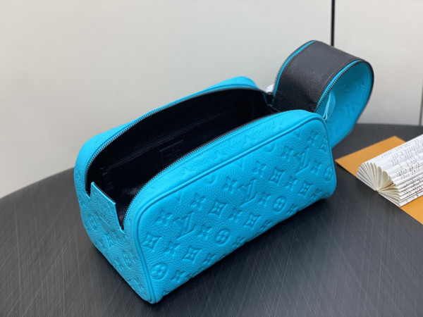 l**is V*t*n dopp kit toilet pouch-28*15*16.5cm