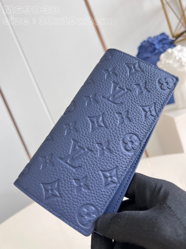 l**is V*t*n brazza wallet-10*19*2cm
