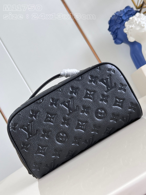 l**is V*t*n toiletry bag-24*13*13cm