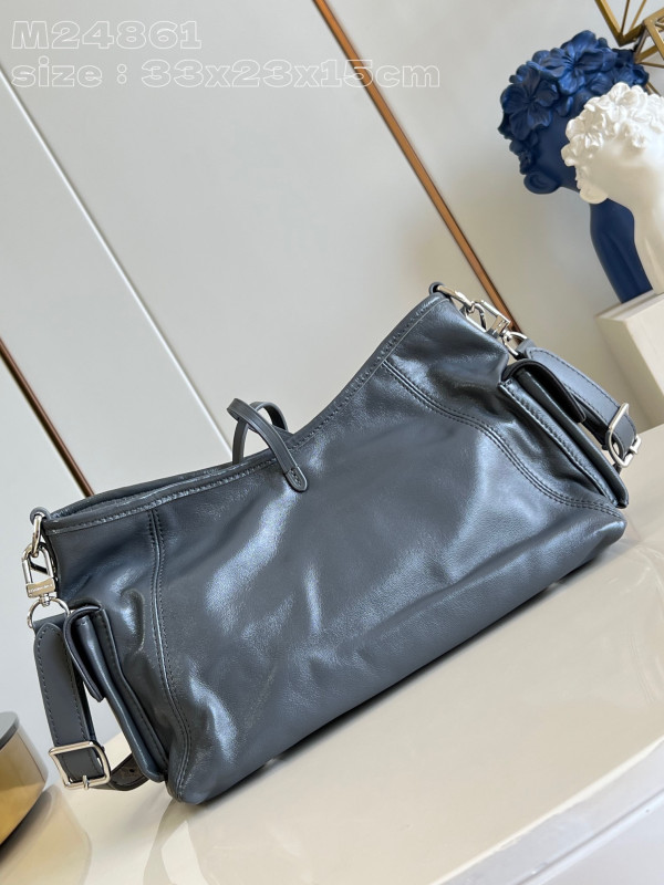 l**is V*t*n carryall cargo -33.5 x 23x15cm