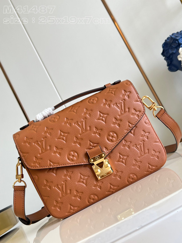 l**is V*t*n pochette metis-25*19*7cm