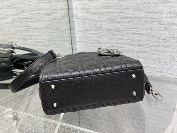 lady D*or small calfskin-20-16.5-8cm