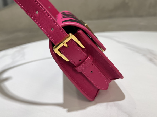 miss D*or flap bag