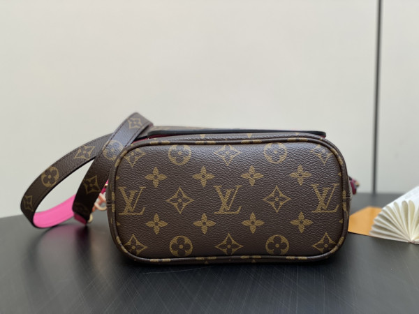 l**is V*t*n neverfull bandoulière inside out bb